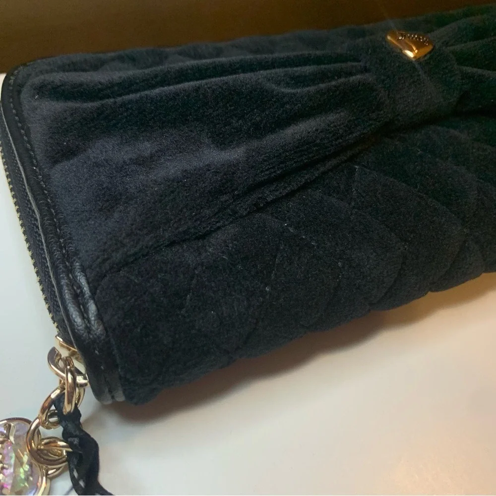 NWT Juicy Couture Tied With a Bow Large Zip Around Wallet